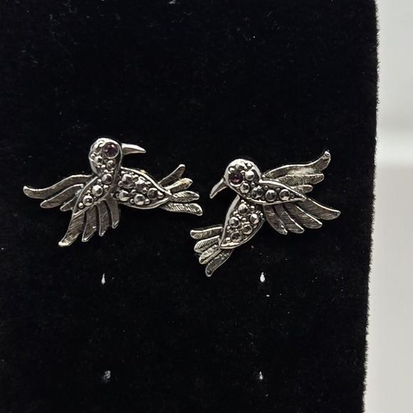 Vintage 1994 Avon Marcasite Hummingbird Stud Piereced Earrings Silver-Purple - Picture 3 of 6